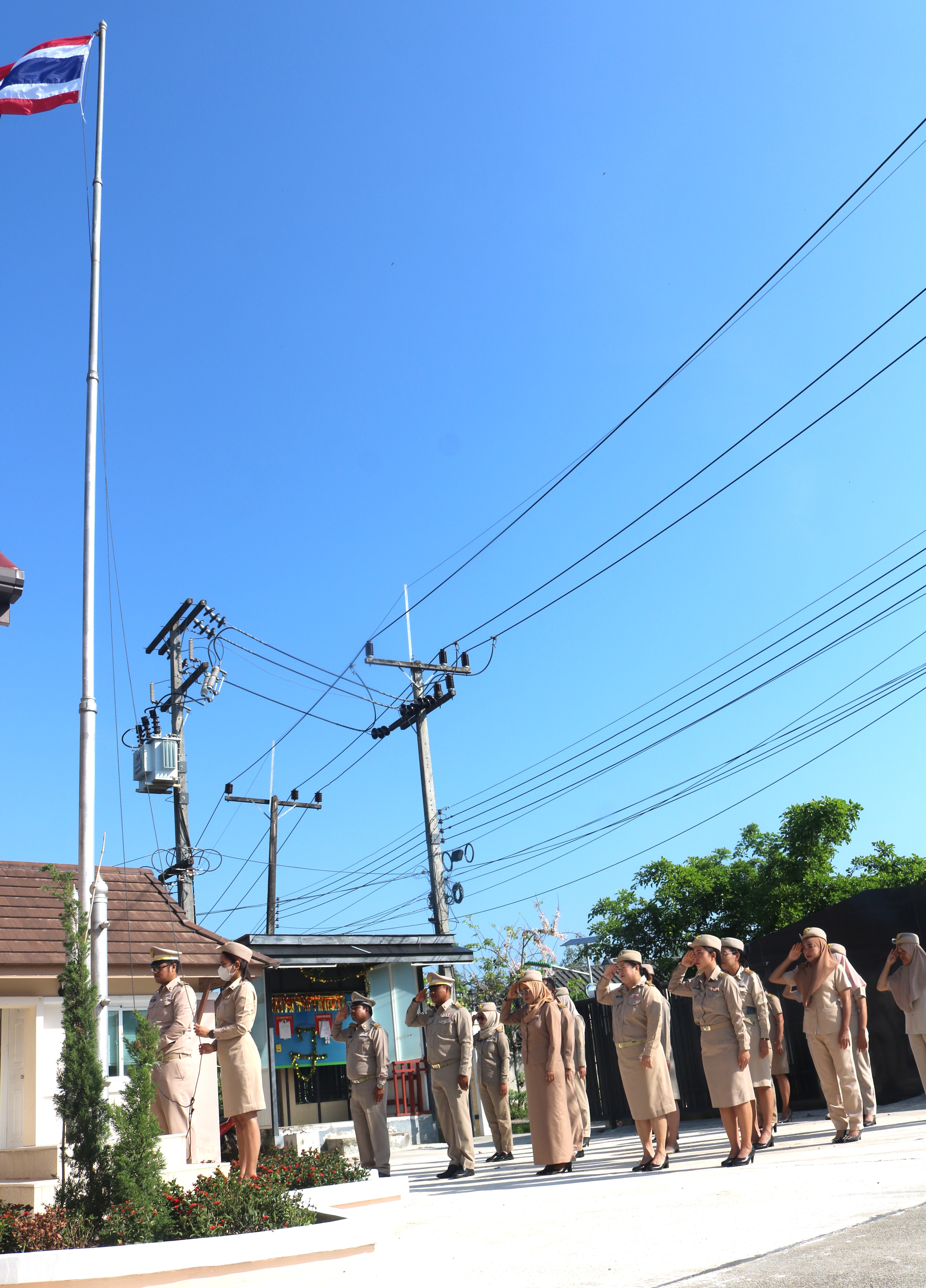 ร่วมกิจกรรมเคารพธงชาติและร้องเพลงชาติไทย ประจำเดือนมีนาคม 2568
