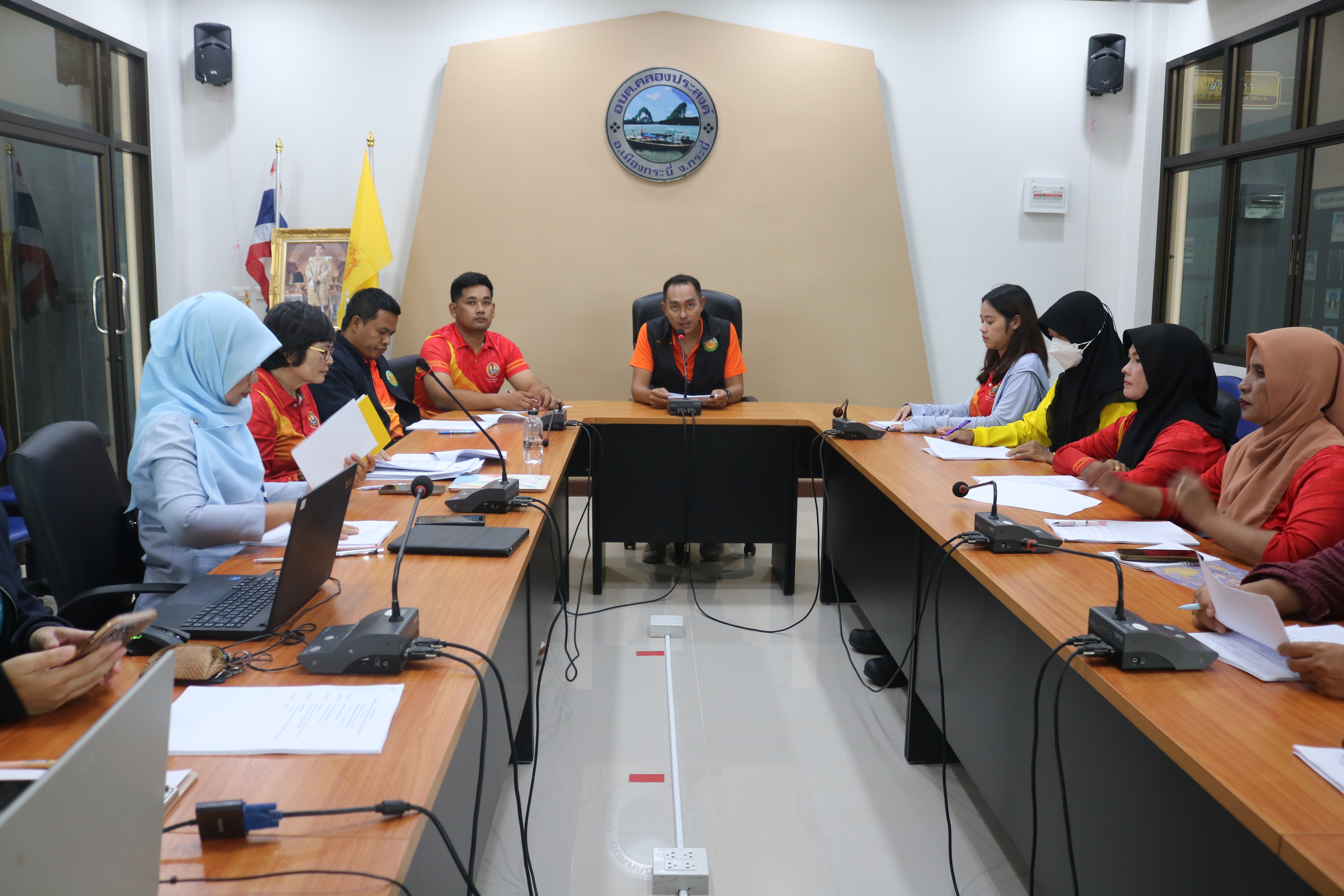 ร่วมประชุมกองทุนหลักประกันสุขภาพองค์การบริหารส่วนตำบลคลองประสงค์ กองทุนการดูแลระยะยาวด้านสาธารณสุขสำหรับผู้สูงอายุและกลุ่มที่มีภาวะพึ่งพิง (LCT)