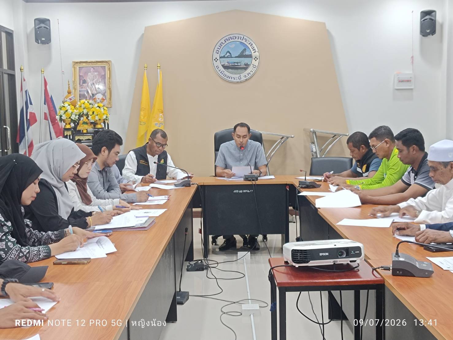 เข้าร่วมประชุมเพื่อพิจารณาร่างแผนพัฒนาท้องถิ่น พ.ศ.2566-2570 เปลี่ยนแปลง ครั้งที่ 2/2569 และร่างแผนพัฒนาท้องถิ่น พ.ศ. 2571-257