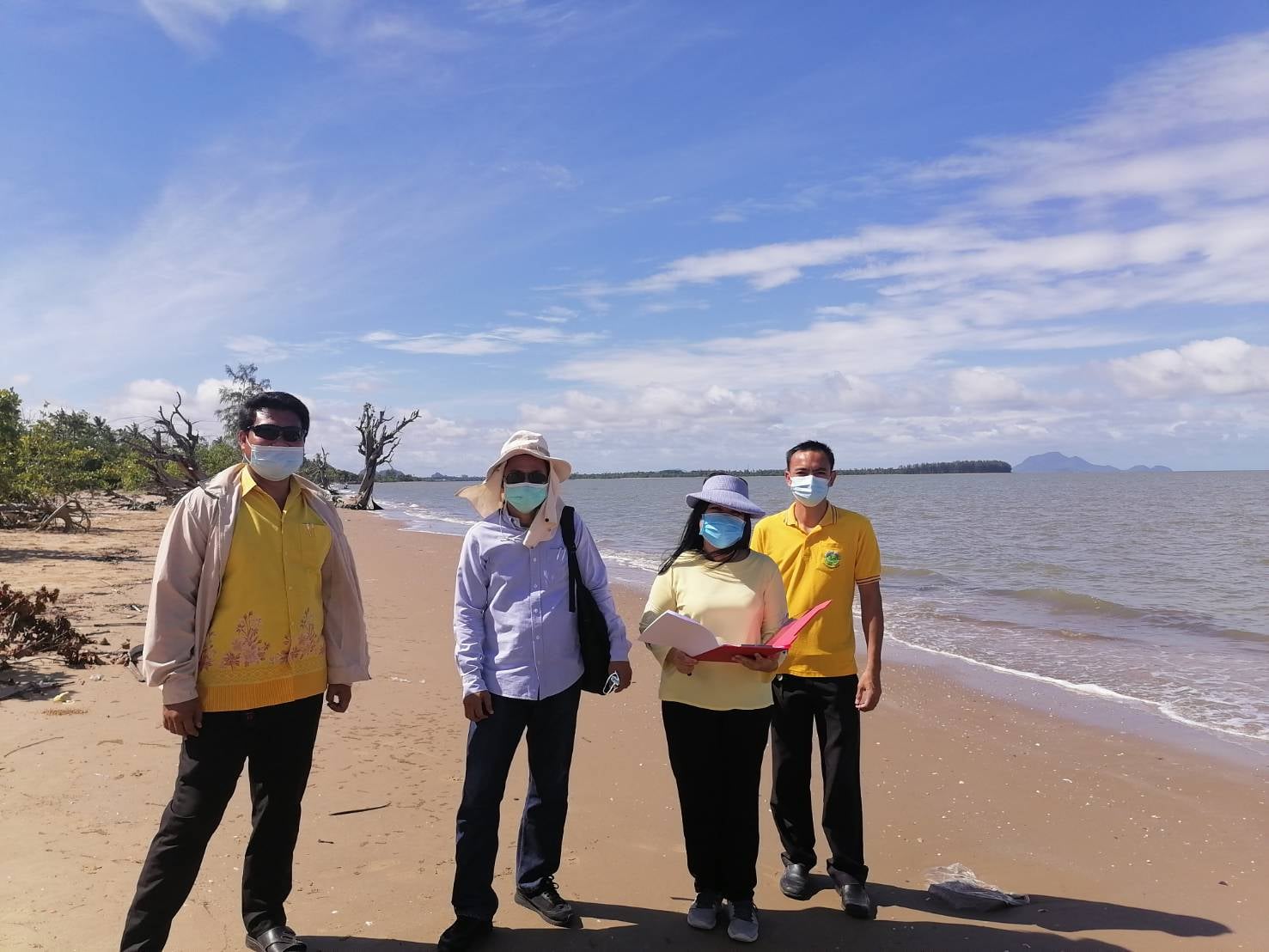 ลงพื้นที่หมู่ที่ 3 ชายหาดบ้านคลองกำ ตำบลคลองประสงค์ อำเภอเมือง จังหวัดกระบี่ เพื่อวางแผนปรับปรุงภูมิทัศน์บริเวณชายหาดบ้านคลองกำ